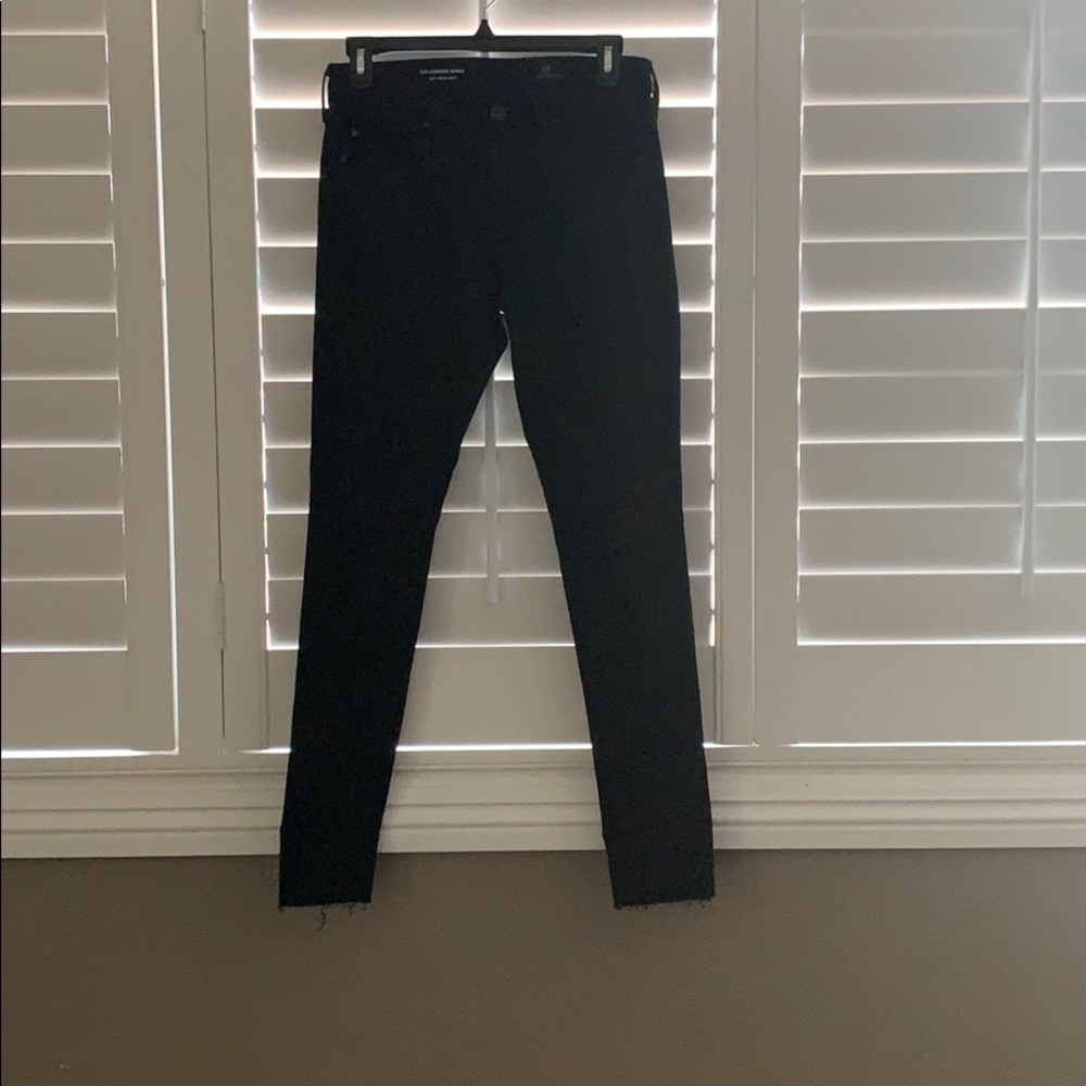 AG Farrah The legging Ankle size 26 in black.